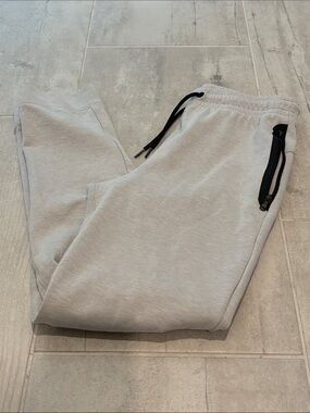 Old Navy Light Gray boys Jogger Sweatpants with Black Drawcord